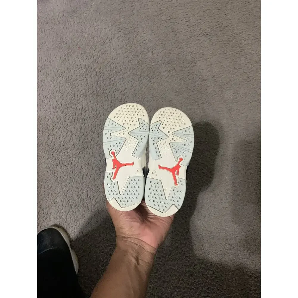 Size 8c- Air Jordan 6 Retro Tinker White/Infrared 23 TD Toddler 384667 104